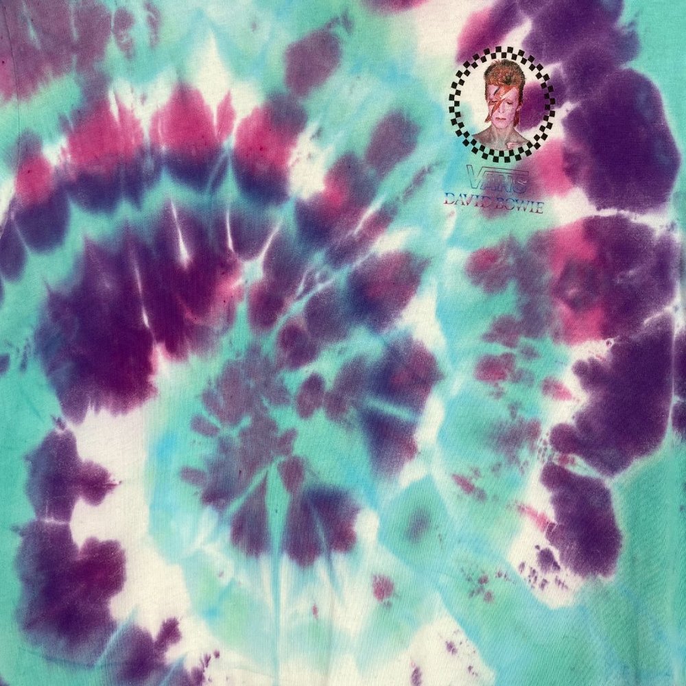 VANS x DAVID BOWIE Aladdin Sane Tie-Dye Shirt - Picture 8 of 16